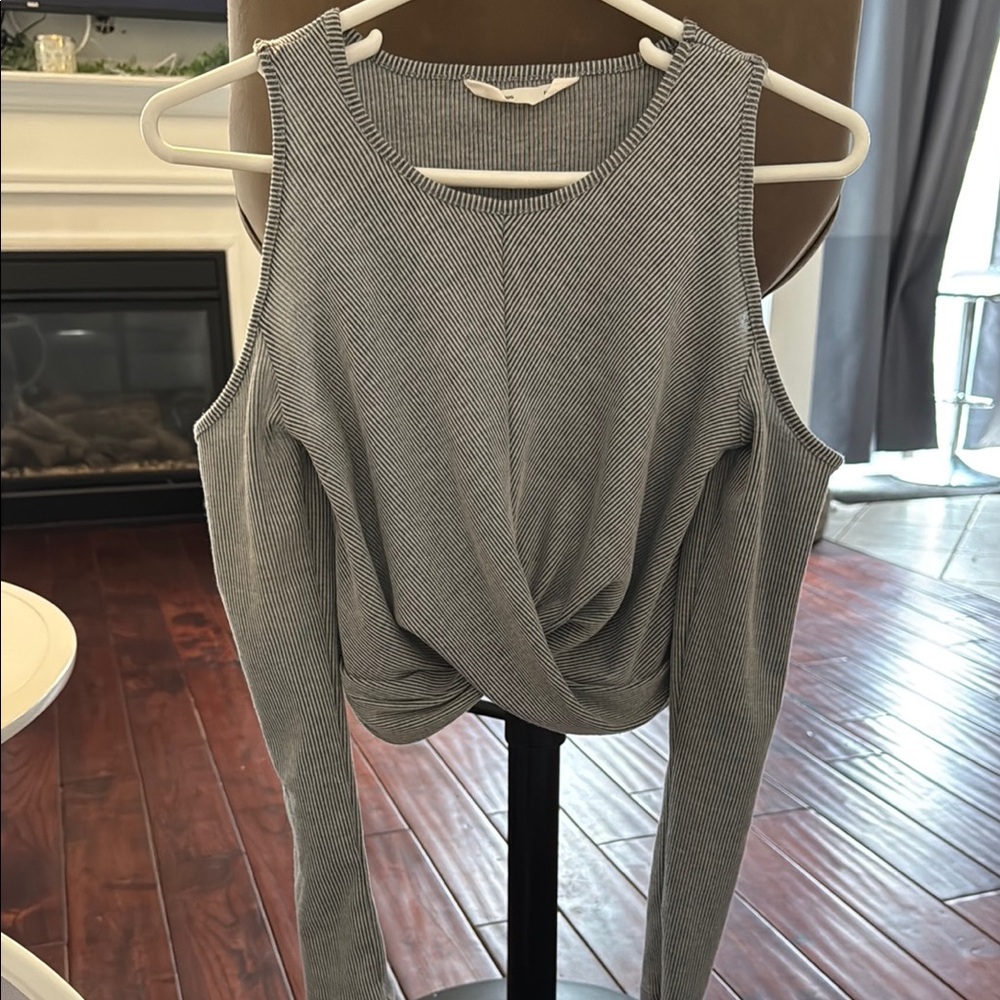 Striped Gray shoulderless crop Top
